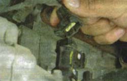 Как снять двигатель с коробки на киа рио 2012